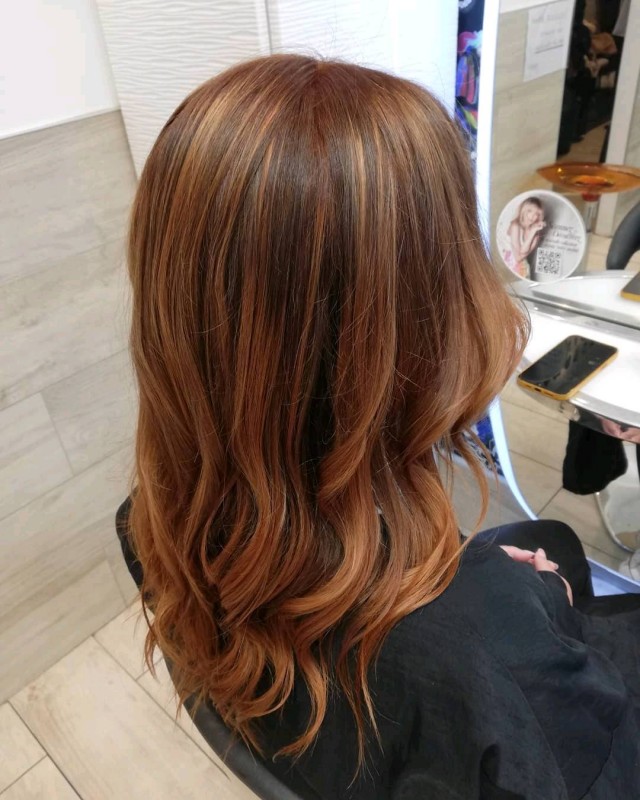 EFFETS DE COULEURS pour vos cheveux à PLAN DE CUQUES